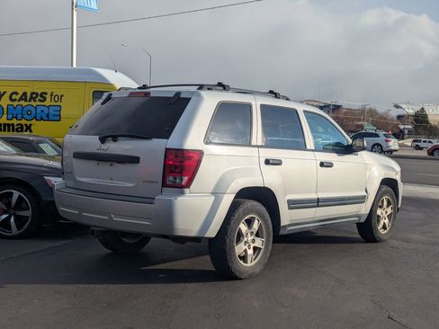 Used 2005 Jeep Grand Cherokee Laredo image 4