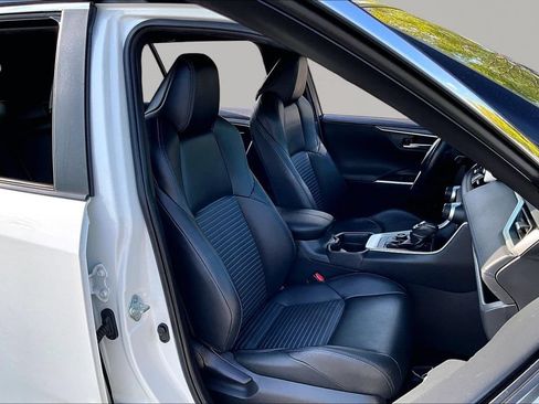 Used 2020 Toyota RAV4 XSE AWD/4WD image 23