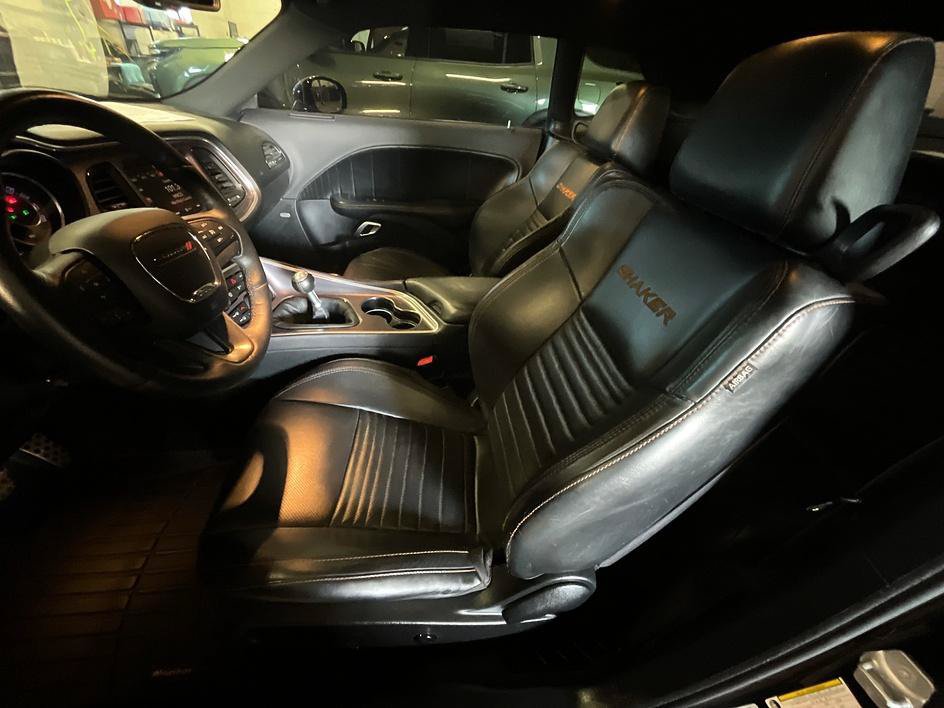Used 2015 Dodge Challenger R/T Scat Pack RWD image 4