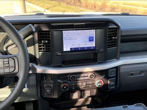 New 2026 Ford F250 XL w/ XL Chrome Package AWD/4WD image 7