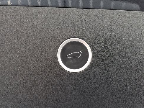 Used 2016 Tesla Model X 90D image 29