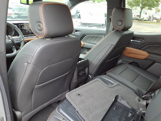 New 2026 GMC Canyon AT4 w/ Technology Plus Package AWD/4WD image 16