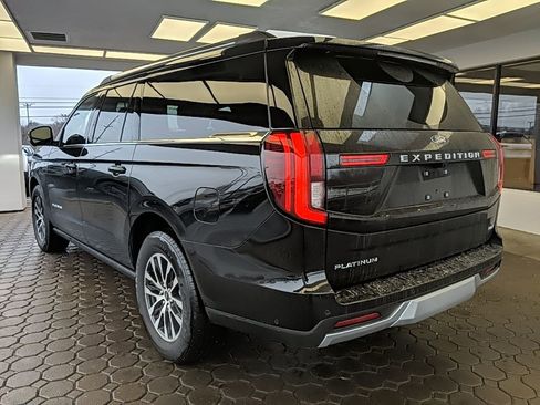 Certified 2025 Ford Expedition Max Platinum image 9