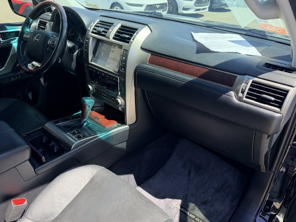 Used 2018 Lexus GX 460 Premium AWD/4WD image 9