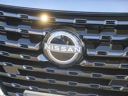 Certified 2024 Nissan Kicks SV w/ Interior Electronics Package image 5