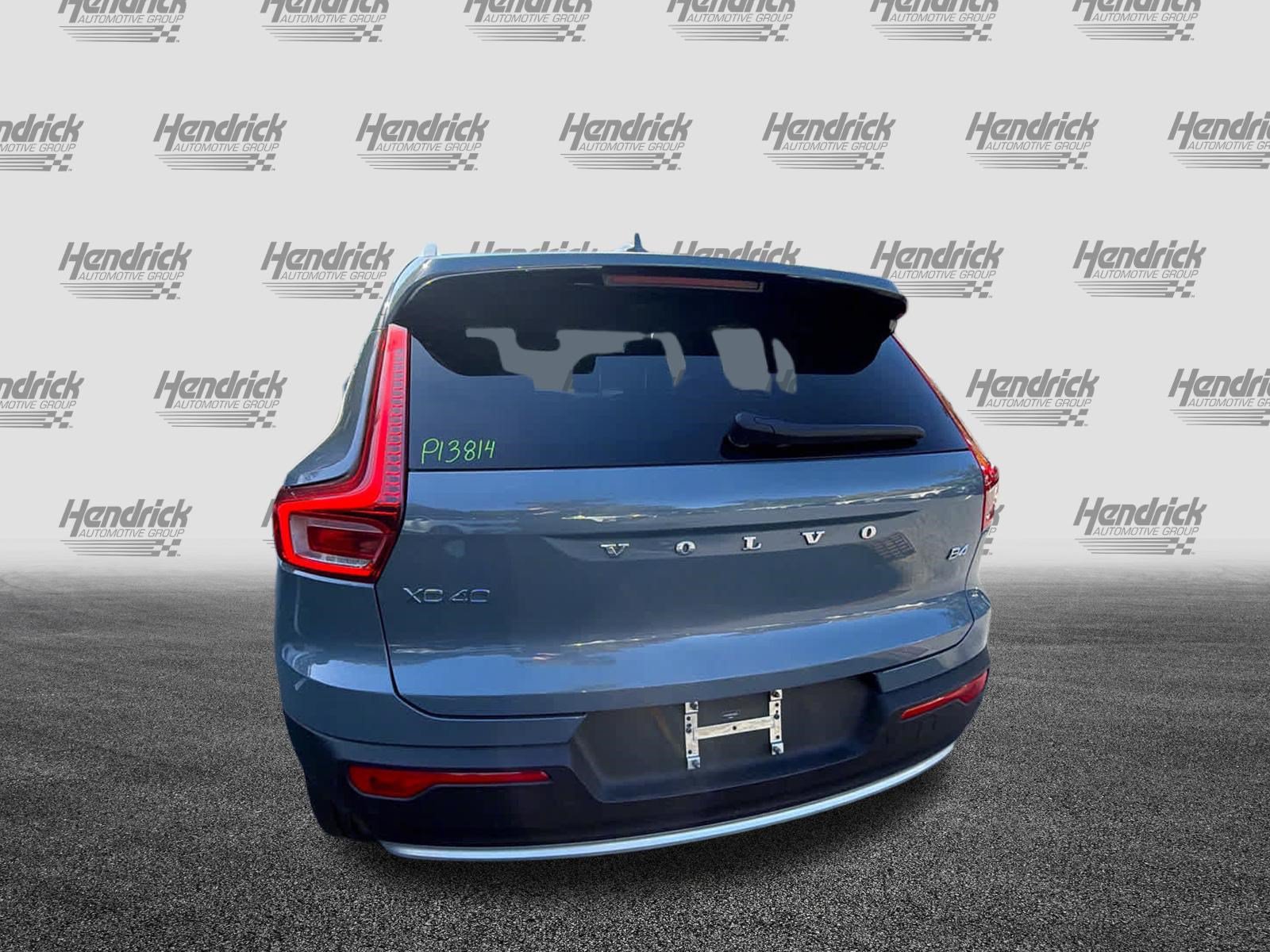 Used 2023 Volvo XC40 B4 Plus w/ Protection Package Premier FWD image 10