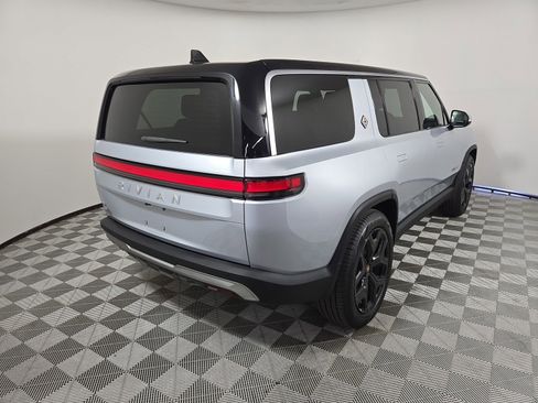 Used 2024 Rivian R1S Adventure AWD/4WD image 5