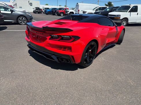 Used 2025 Chevrolet Corvette E-Ray w/ Stealth Interior Trim Package AWD/4WD image 7