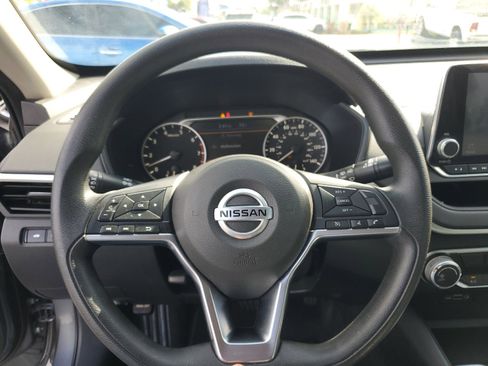 Used 2020 Nissan Altima 2.5 S image 16
