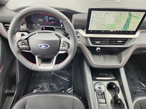 Used 2025 Ford Explorer ST RWD image 28