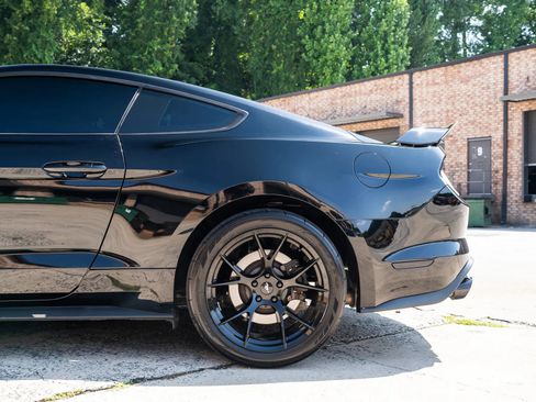 Used 2022 Ford Mustang GT Premium w/ GT Performance Package RWD image 5