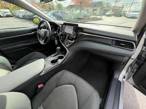 Used 2024 Toyota Camry LE image 25