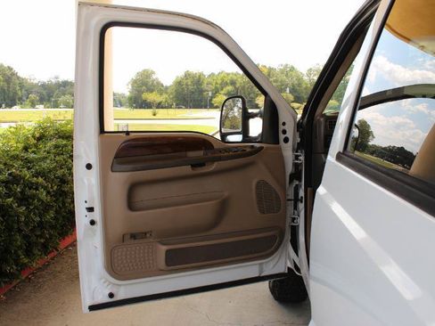 Used 2002 Ford F250 Lariat AWD/4WD image 26