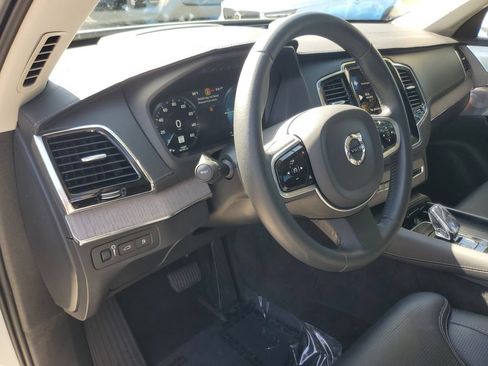 Certified 2022 Volvo XC90 T8 Inscription w/ Advanced Package AWD/4WD image 19