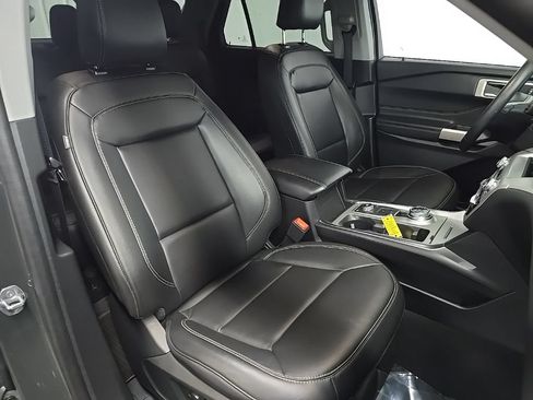 Certified 2024 Ford Explorer XLT w/ Equipment Group 202A AWD/4WD image 20