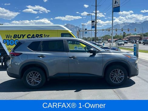 Used 2024 Nissan Rogue S AWD/4WD image 2