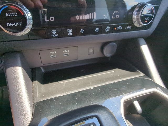 Used 2025 Mitsubishi Outlander SE AWD/4WD image 19