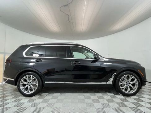 Used 2026 BMW X7 xDrive40i w/ Premium Package image 8