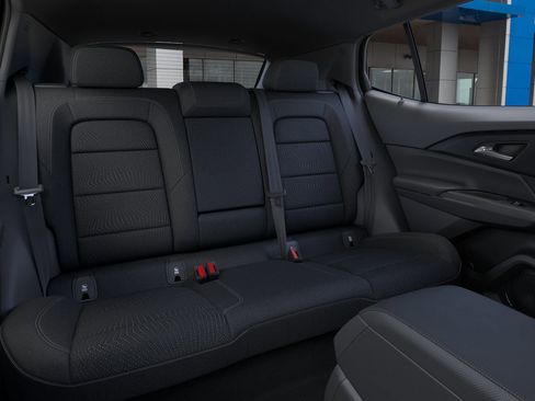 New 2026 Chevrolet Equinox EV LT image 17