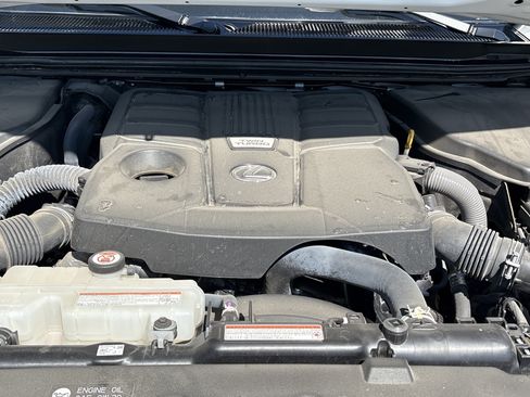 Used 2024 Lexus GX 550 w/ Accessory Package (2T) AWD/4WD image 34