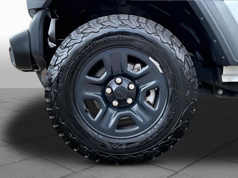 Used 2020 Jeep Wrangler Sport image 14