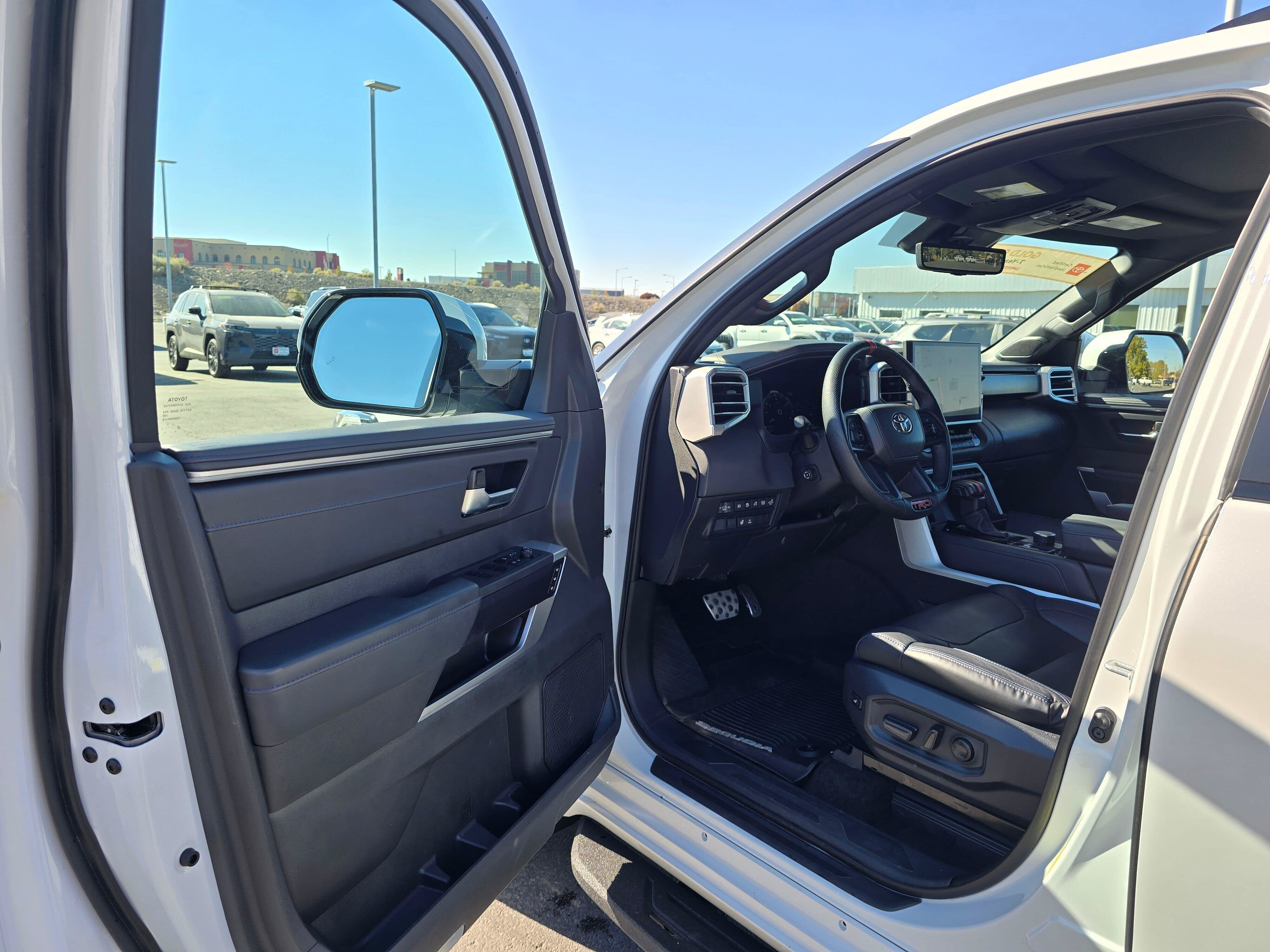 Certified 2025 Toyota Sequoia Platinum w/ TRD Off-Road Package AWD/4WD image 18
