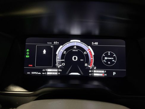 Used 2024 Toyota Tundra Limited AWD/4WD image 16