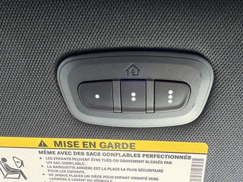 New 2026 Chrysler Pacifica Select image 34