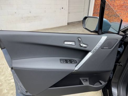 Used 2026 BMW iX xDrive60 w/ M Sport Package image 10