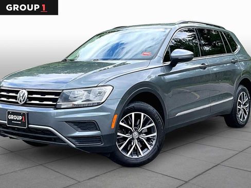 Used 2020 Volkswagen Tiguan SE w/ Panoramic Sunroof Package AWD/4WD image 1