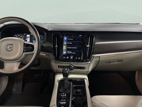 Used 2018 Volvo V90 T6 Cross Country w/ Convenience Package image 30