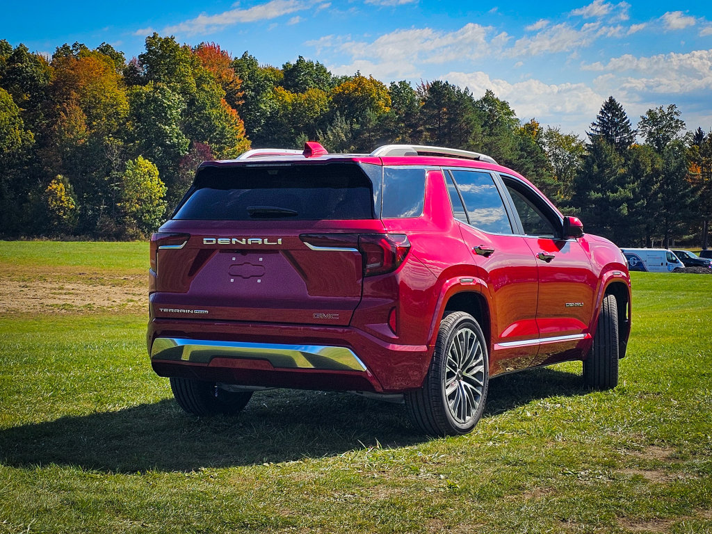 New 2027 GMC Terrain Denali AWD/4WD image 3