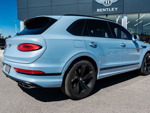 Used 2022 Bentley Bentayga V8 image 13