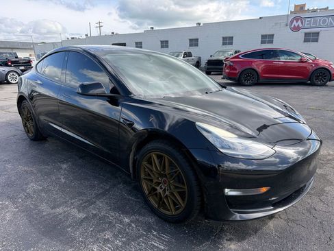 Used 2018 Tesla Model 3 Mid Range RWD image 13