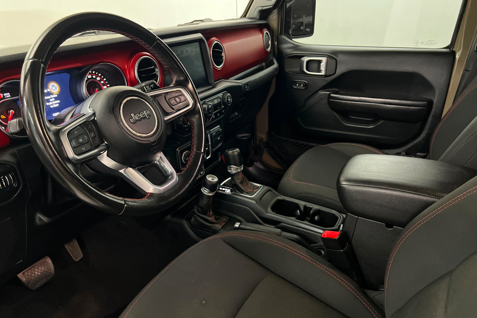Used 2020 Jeep Gladiator Rubicon AWD/4WD image 15