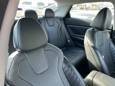 Certified 2023 Hyundai Elantra Limited image 28