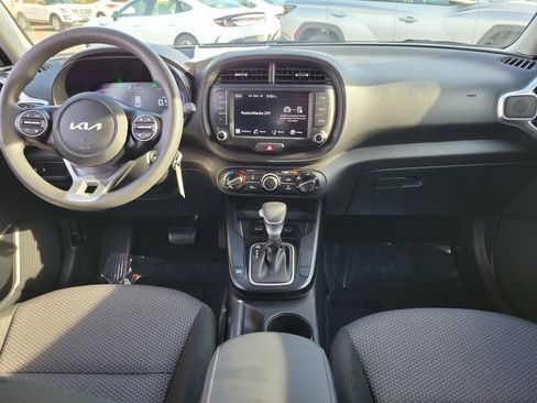 Used 2024 Kia Soul LX w/ Option Group 015 image 9