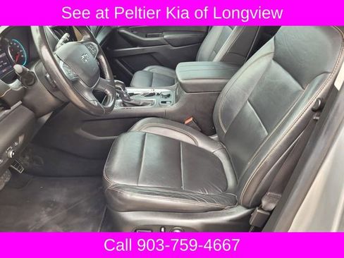 Used 2021 Chevrolet Traverse RS FWD image 16