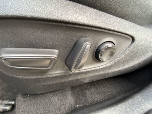 Certified 2025 Toyota Grand Highlander AWD image 12