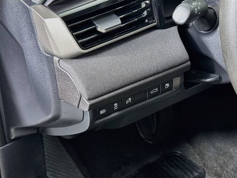Used 2025 Toyota Camry LE FWD image 8