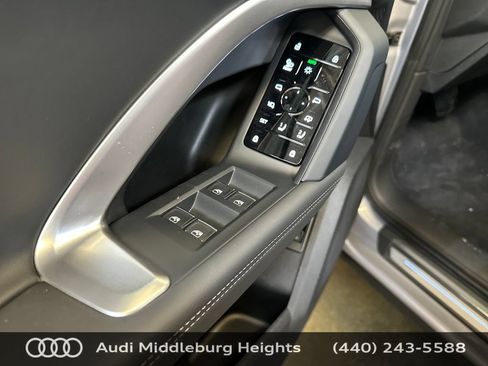 Used 2025 Audi Q5 Premium AWD/4WD image 14