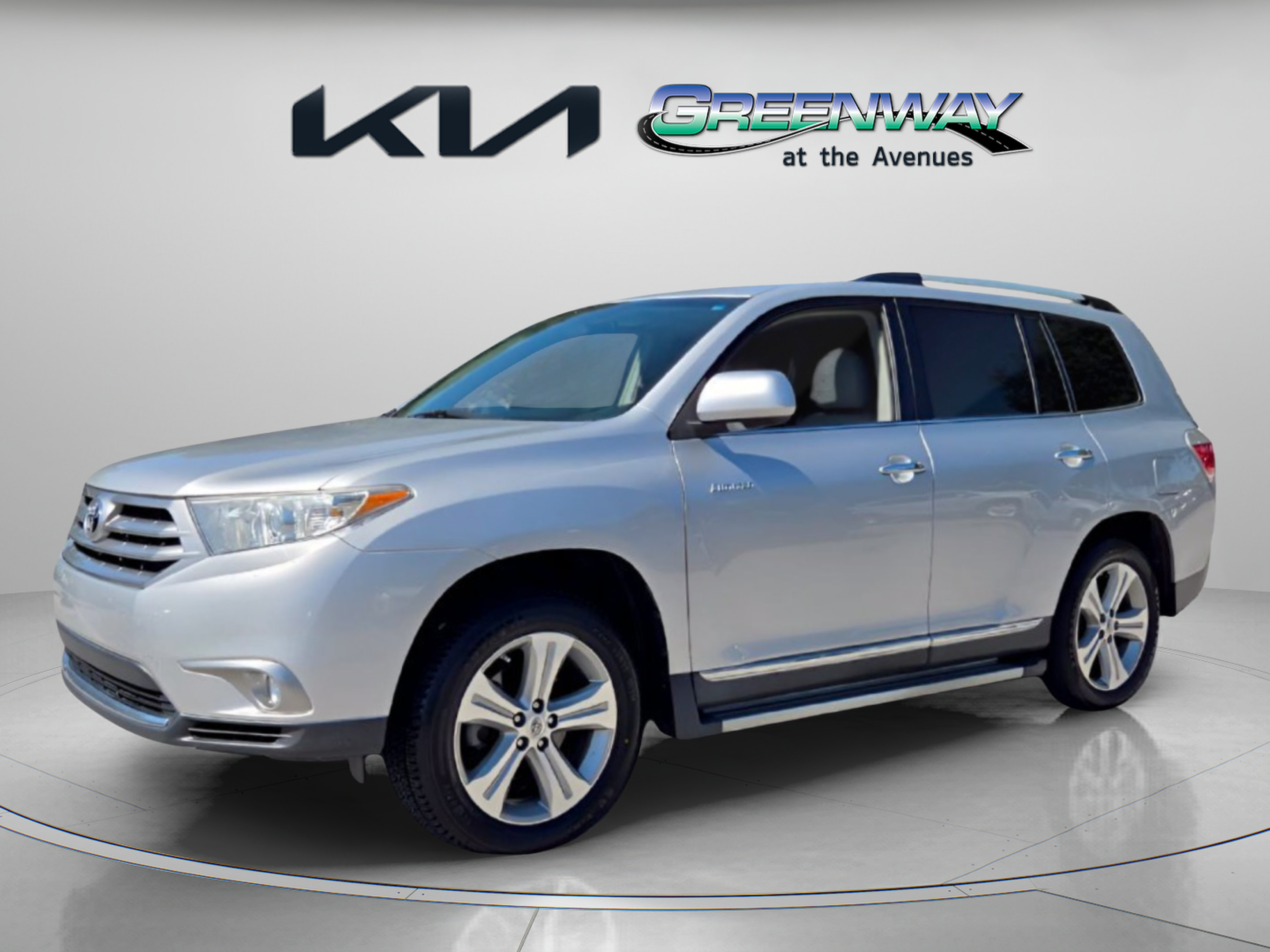 Used 2013 Toyota Highlander Limited AWD/4WD image 3
