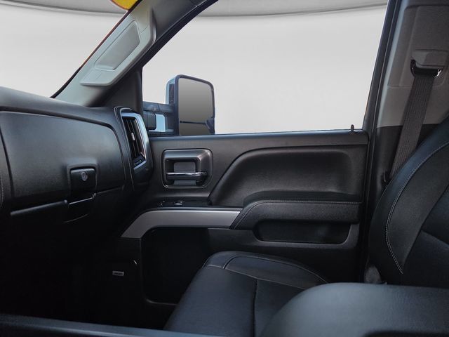 Used 2018 Chevrolet Silverado 2500 LTZ w/ Duramax Plus Package AWD/4WD image 21
