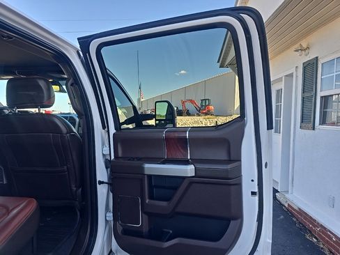 Used 2019 Ford F350 King Ranch w/ King Ranch Ultimate Package image 18