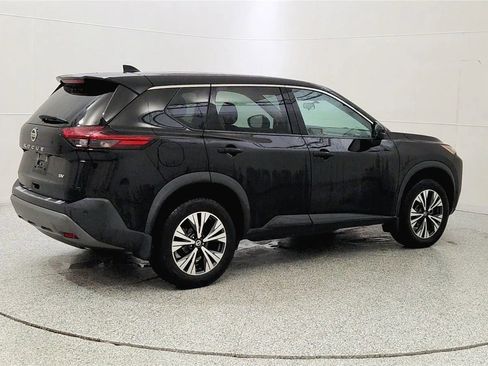 Used 2021 Nissan Rogue SV image 7
