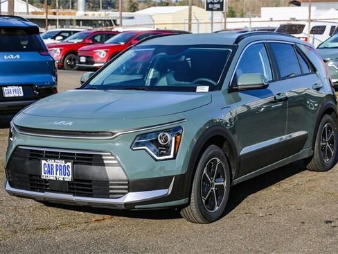 New 2025 Kia Niro EX w/ EX Cold Weather Package image 4