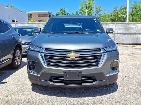 Used 2023 Chevrolet Traverse LT FWD image 4
