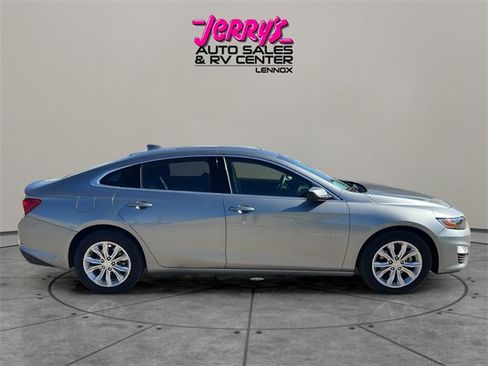 Used 2024 Chevrolet Malibu LT image 17