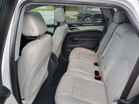 Used 2014 Cadillac SRX Luxury image 6