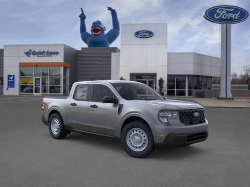 New 2025 Ford Maverick XL FWD image 9